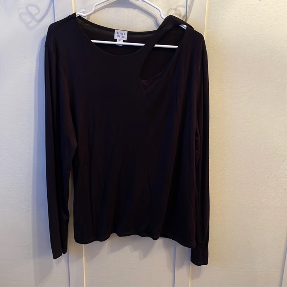 ⛱️Peyton Jensen - Black Cutout Long Sleeve Top - XL